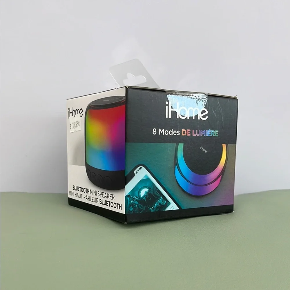 iHome Multi-Color LED Speaker - Picture 3 of 3